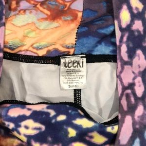 teeki Pants - Teeki printed work out Capri teeki Pants - Teeki printed work out Capri